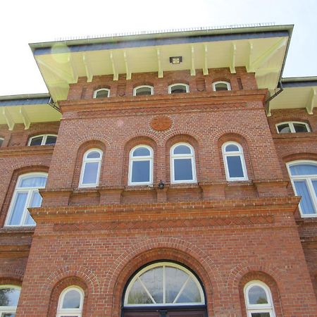 Apartament Haus Im Park Wesselburen Zewnętrze zdjęcie