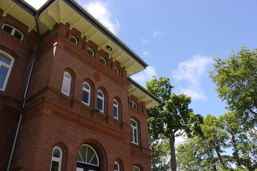 Apartament Haus Im Park Wesselburen Zewnętrze zdjęcie